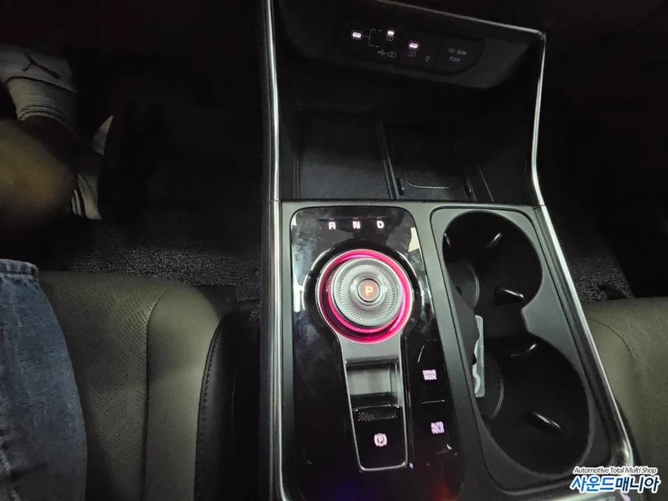 Kia Carnival surround view camera - Kia Carnival 360 Camera Install Review photo 3