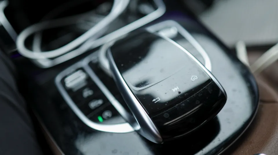 Mercedes-Benz E-Class W213 android head unit - Mercedes-Benz E-Class W213 Android Head Unit Upgrade photo 4