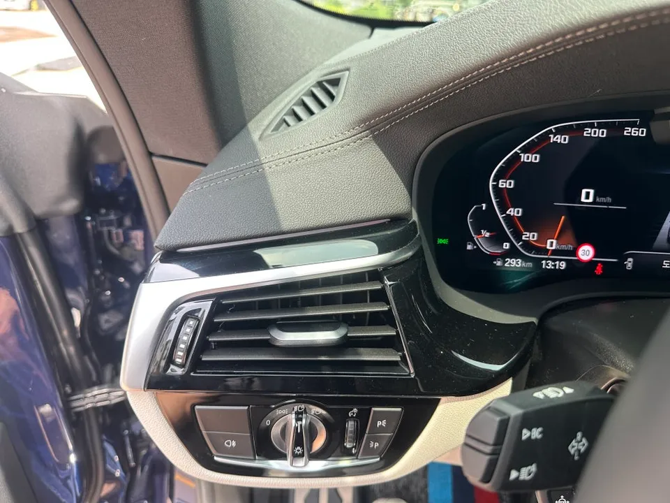 BMW 6 Series GTのカーラッピング事例|実写と費用目安 施工写真 3-2