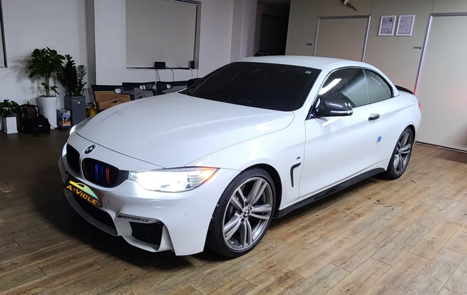BMW 4 Series Convertible ambient lighting installation result