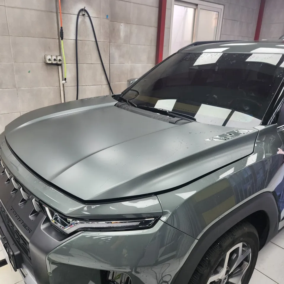 KG Mobility Torres PPF施工事例｜無光フィルムで個性を演出 施工写真 2-2