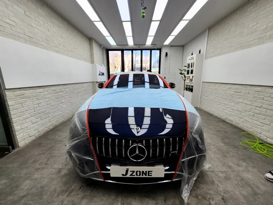 Mercedes-Benz S-Classのカーフィルム施工事例 施工写真 6