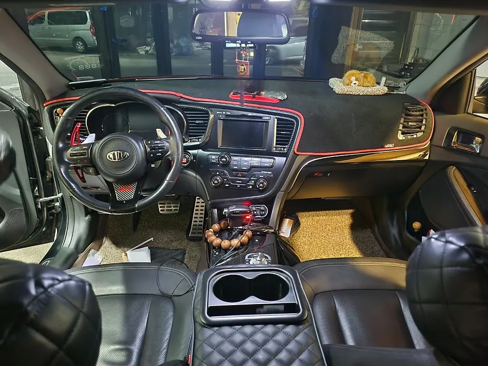 Kia K5 ambient lighting - Kia K5 Ambient Lighting Review: Mood Lighting Upgrade photo 2