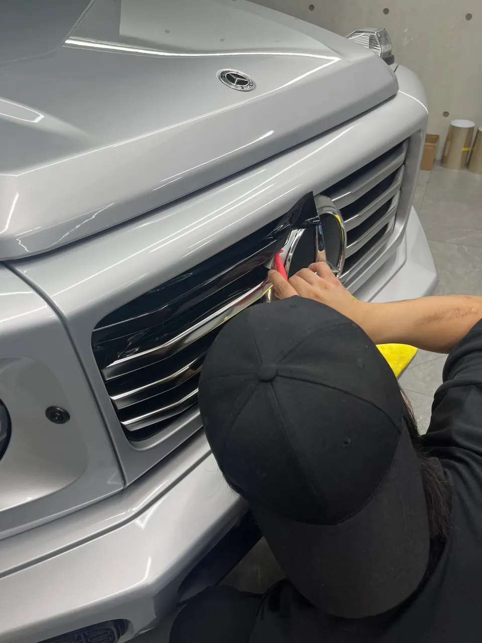 Mercedes-Benz G450d vinyl wrap - Mercedes-Benz G450d Vinyl Wrap Review — Night Package Look photo 3