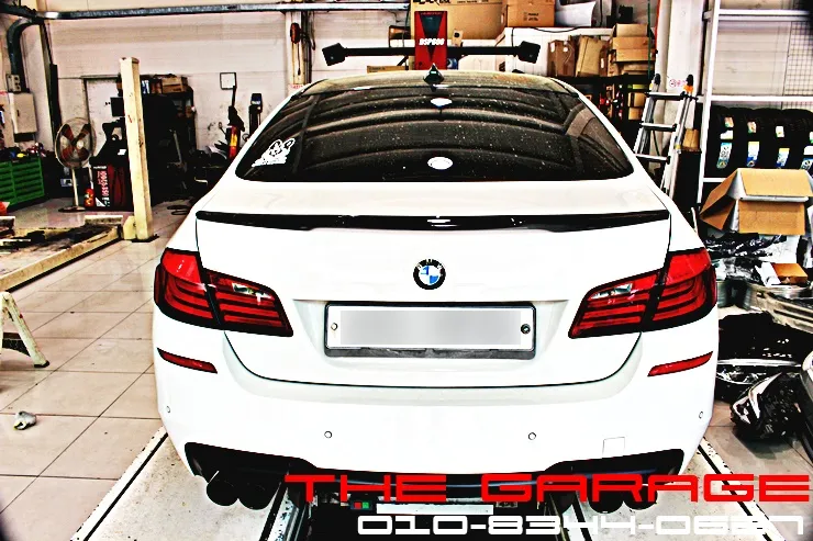 BMW 5 Series F10のカーオーディオ施工事例 施工写真 2