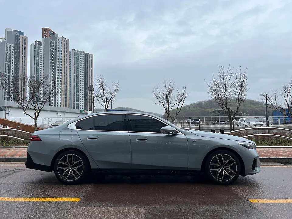 BMW 5 Series G60 PPF施工事例｜費用目安と仕上がり 施工写真 2