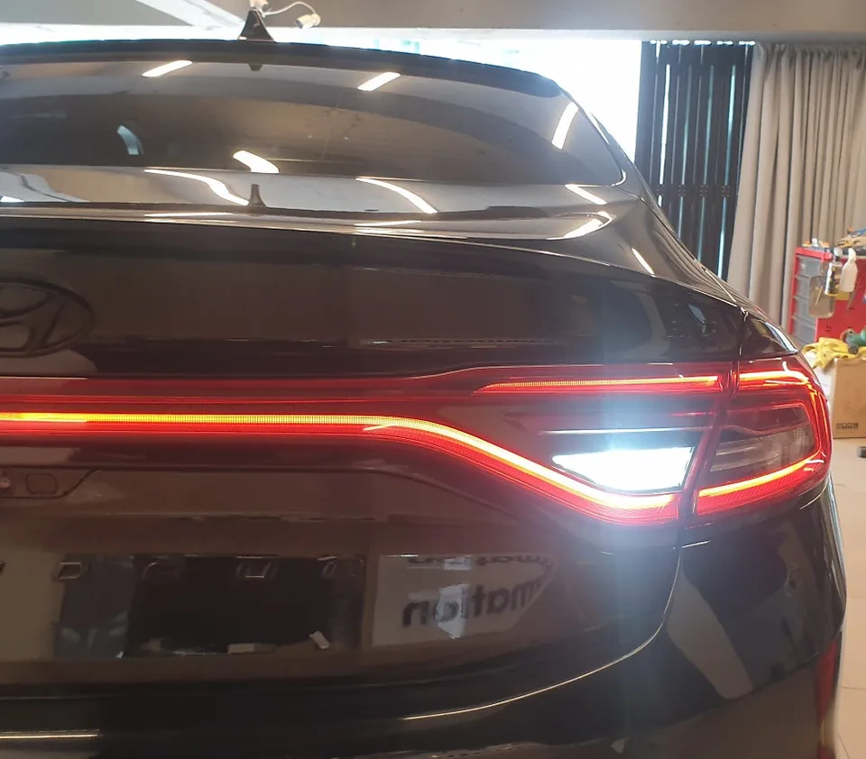 Hyundai Grandeur IG lighting upgrade - Hyundai Grandeur IG Reverse Light LED Upgrade Review photo 4