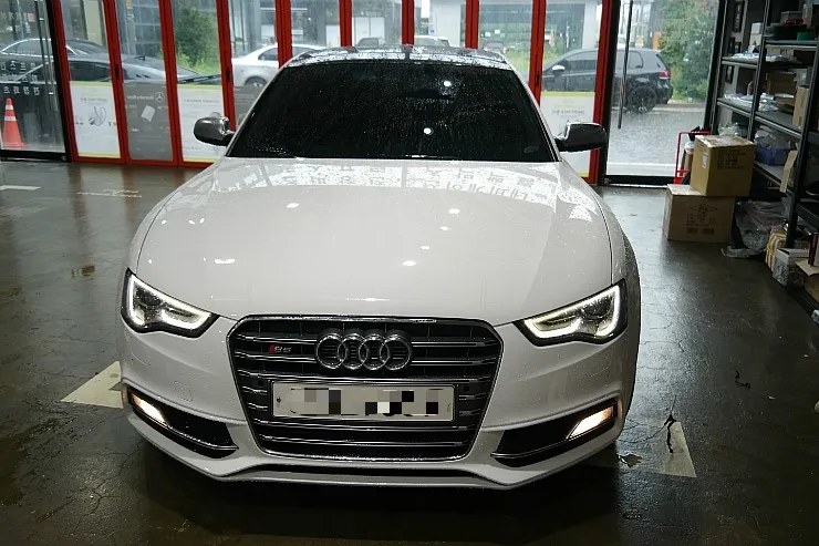 Audi A5 body kit - Audi A5 RS5 Honeycomb Grille Upgrade Review photo 3