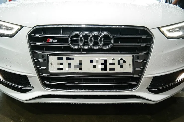 Audi A5 body kit - Audi A5 RS5 Honeycomb Grille Upgrade Review photo 4