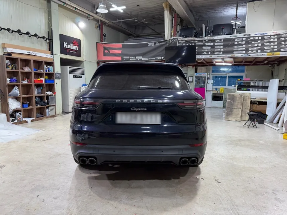Porsche Cayenne vinyl wrap - Porsche Cayenne Vinyl Wrap Review: Nardo Grey Luxury photo 4