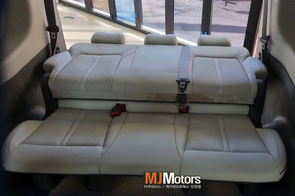 Hyundai Staria interior customization - Hyundai Staria Interior Customization Installation Review — Cost photo 5