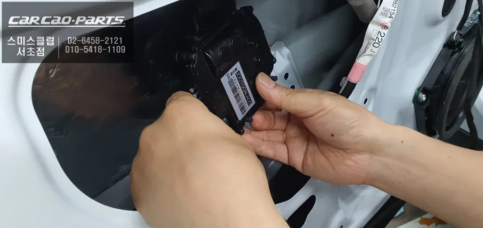 Lexus RX 450h oem options - Lexus RX 450h Ghost Door Review — Effortless Closing photo 3