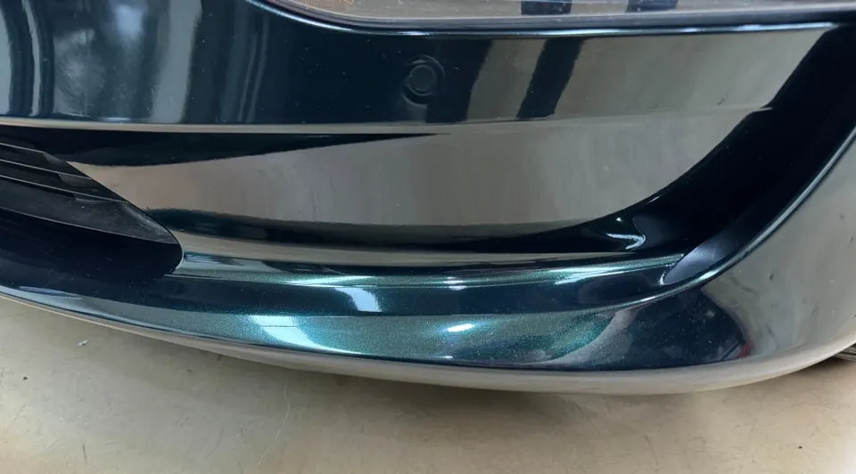Tesla Model 3のカーラッピング事例|AXフィルム 施工写真 3-1