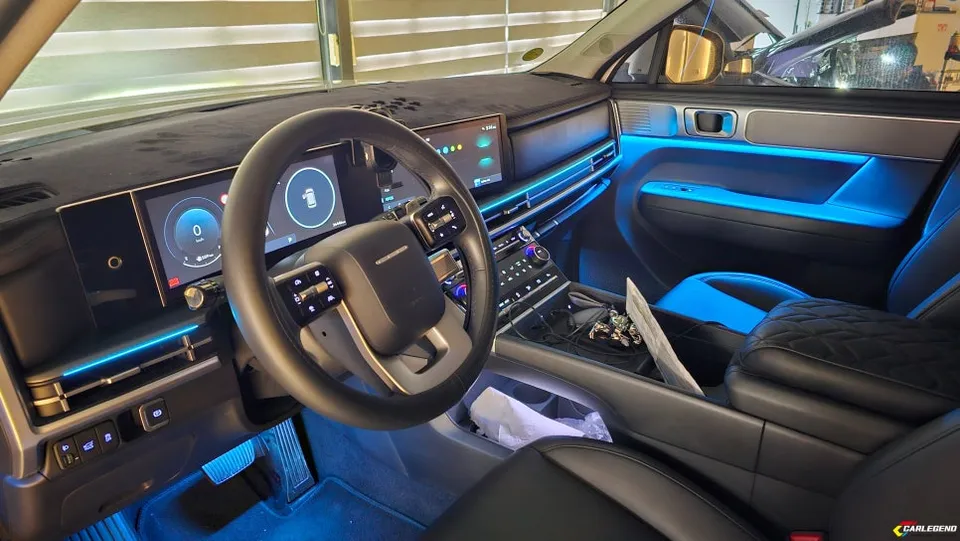 Hyundai Santa Fe ambient lighting - Hyundai Santa Fe Ambient Lighting Review — Enhanced Interior Mood photo 4
