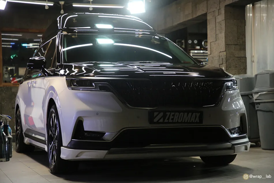 Kia Carnival Hi-Limousineのカーラッピング事例｜費用目安・仕上がり 施工写真 1-3