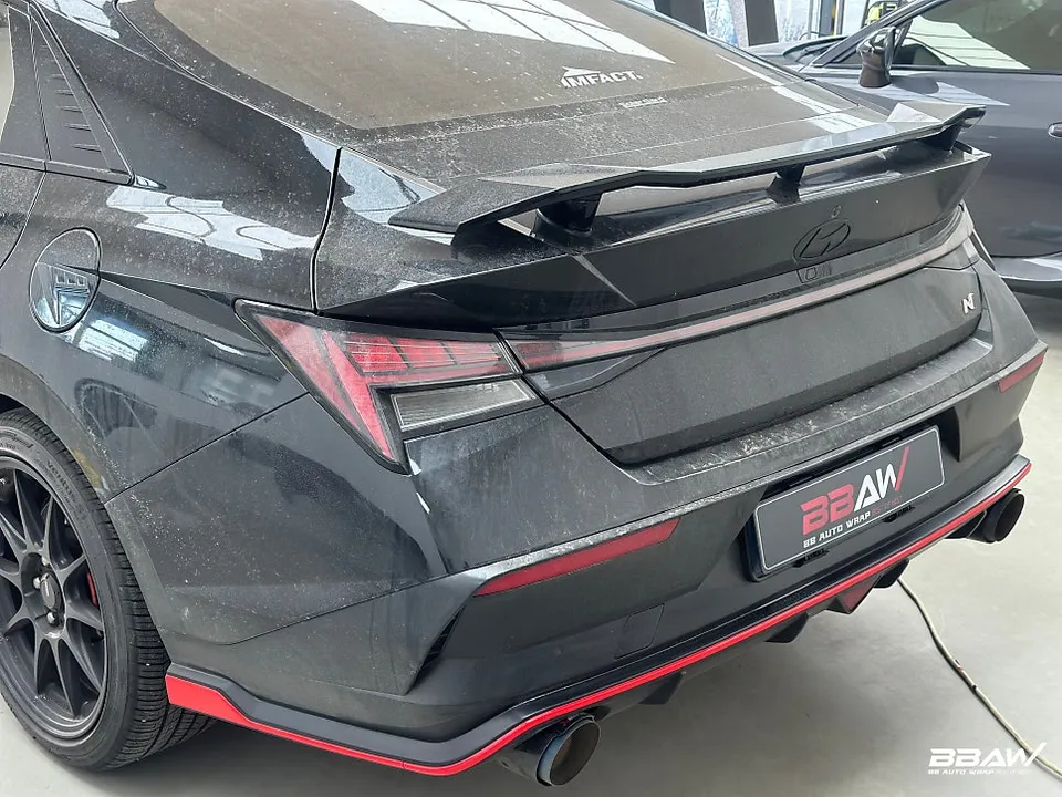 Hyundai Elantra Nのカーラッピング事例｜費用目安・仕上がり 施工写真 1-1