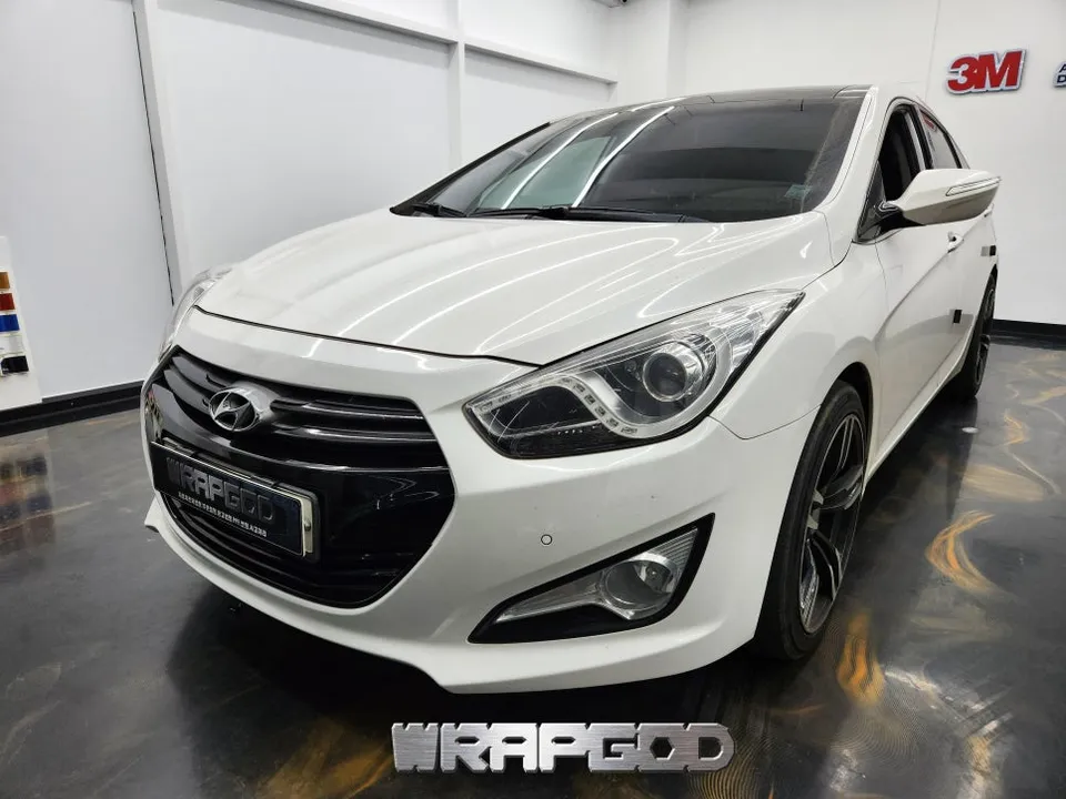 Hyundai i40のカーラッピング事例|費用目安・仕上がり 施工写真 3-2