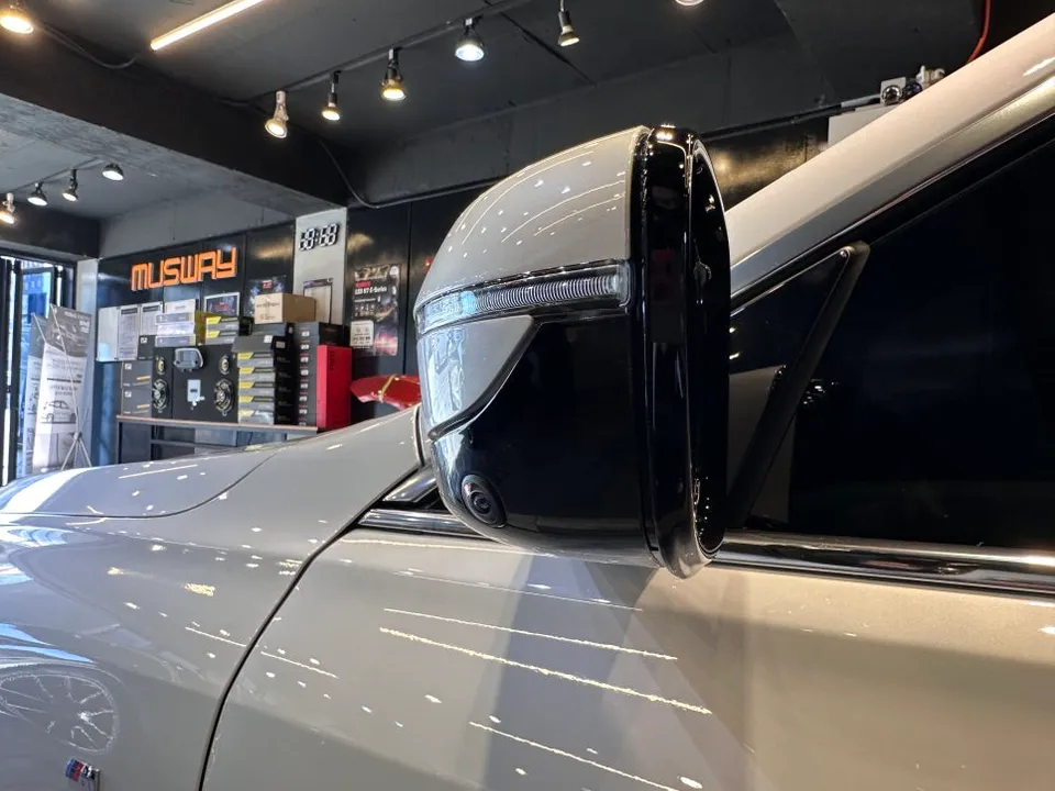 BMW 6GT G32 surround view camera - BMW 6GT G32 Surround View Camera Installation Review photo 3