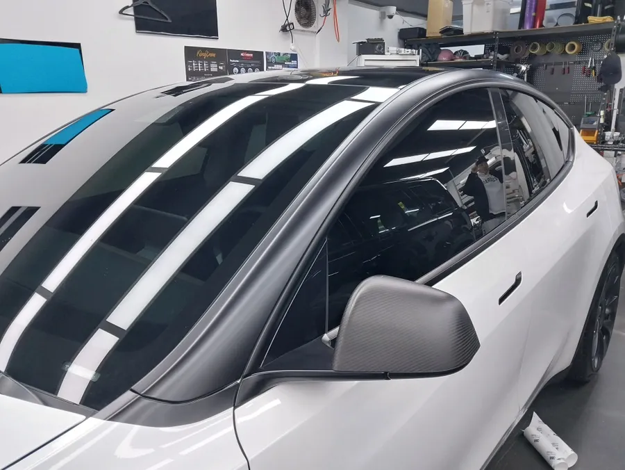Tesla Model 3のカーラッピング事例｜費用目安・仕上がり 施工写真 3-2