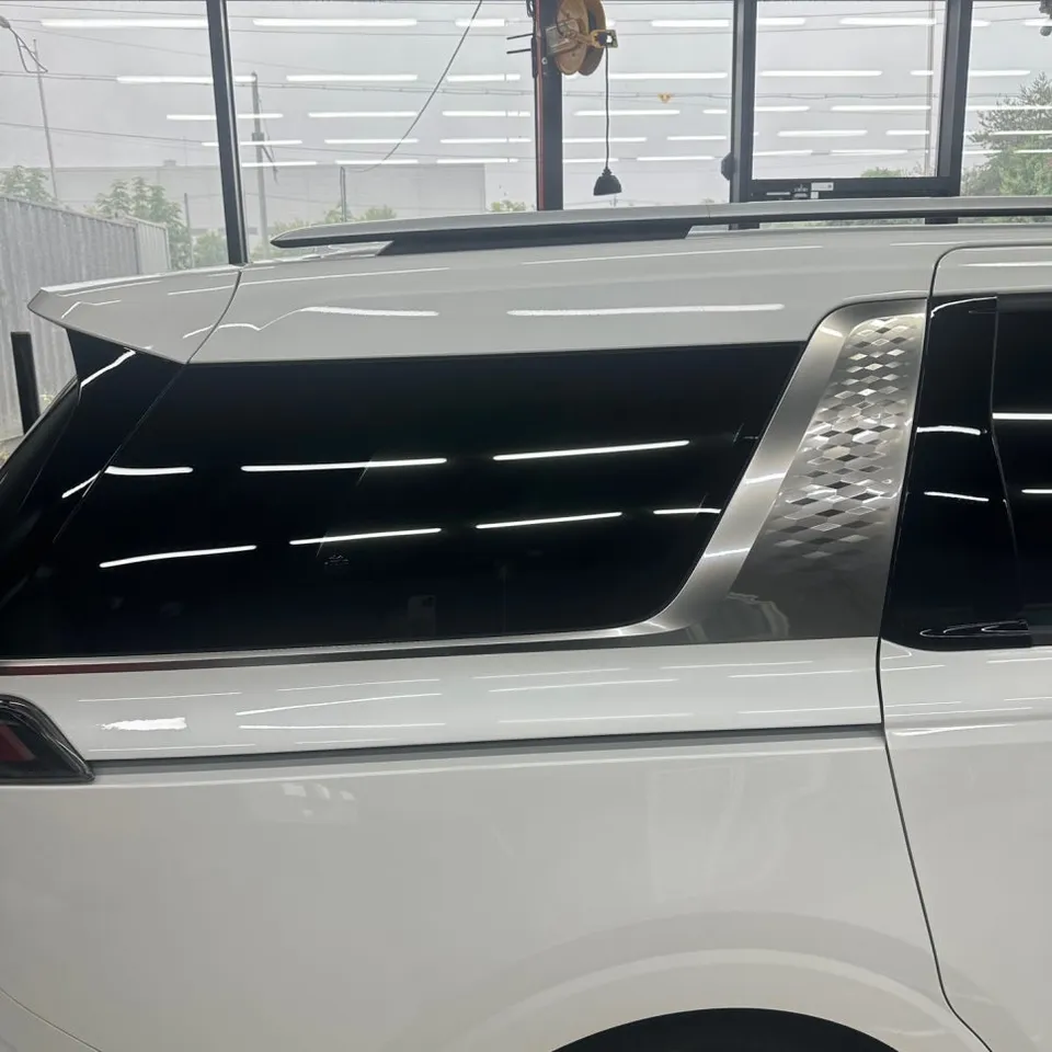 Kia Carnival KA4のカーラッピング事例|費用目安・仕上がり 施工写真 3-2