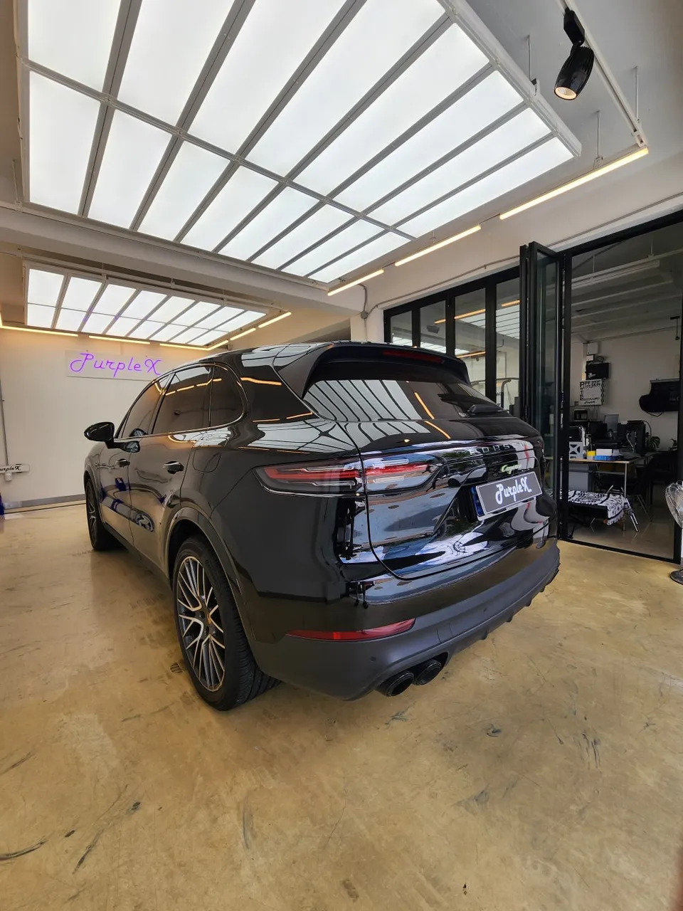 Porsche Cayenne PPF施工事例|韓国での実例と費用目安 施工写真 2-2