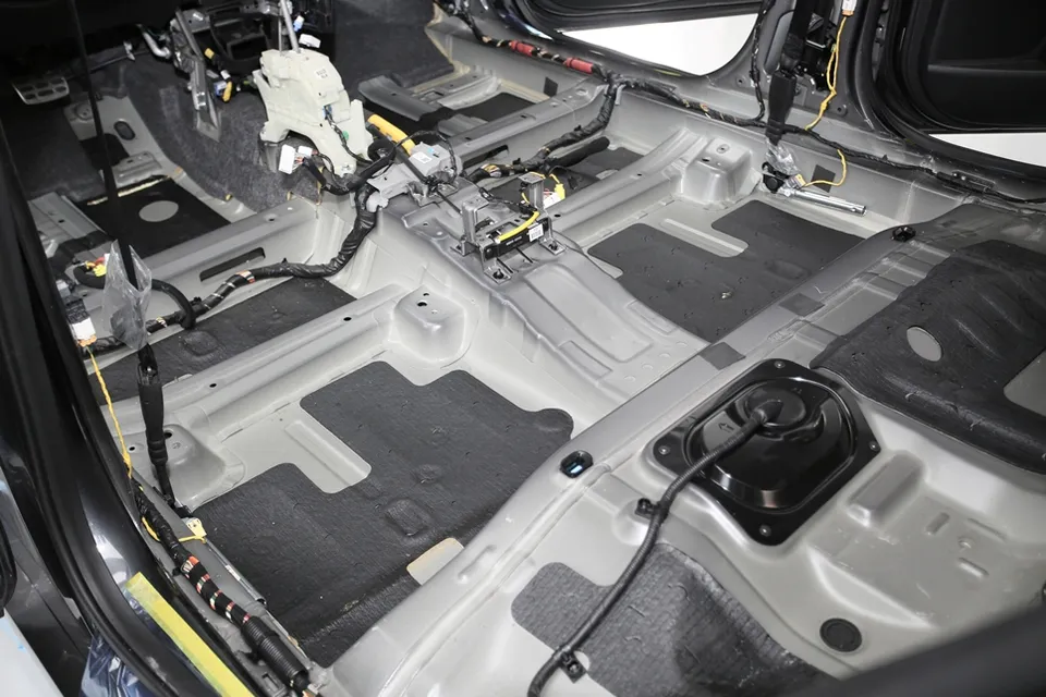Kia K5 soundproofing - Kia K5 Undercoating Review — Reduced Road Noise photo 3