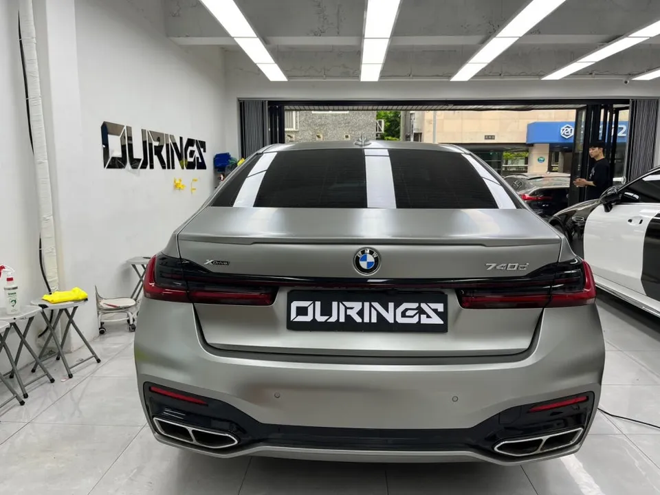 BMW 7 Series G11/G12 PPF施工事例|光沢と保護力 施工写真 3-1
