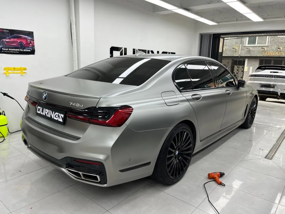 BMW 7 Series G11/G12 PPF施工事例|光沢と保護力 施工写真 4-1