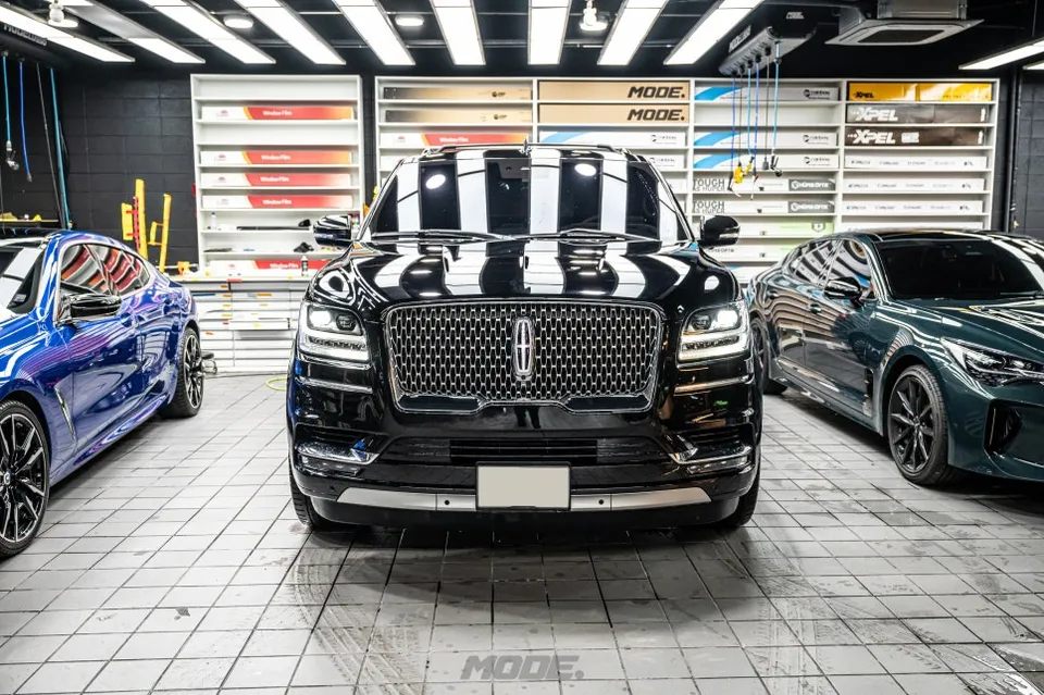 Lincoln NavigatorのPPF施工事例｜費用目安・仕上がり 施工写真 1-1