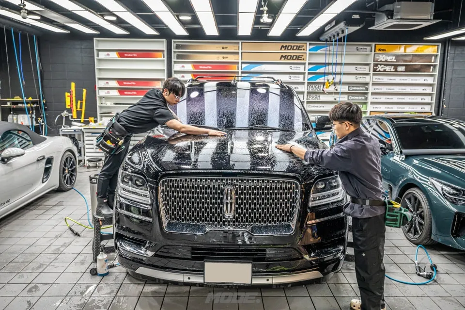 Lincoln NavigatorのPPF施工事例｜費用目安・仕上がり 施工写真 4-1