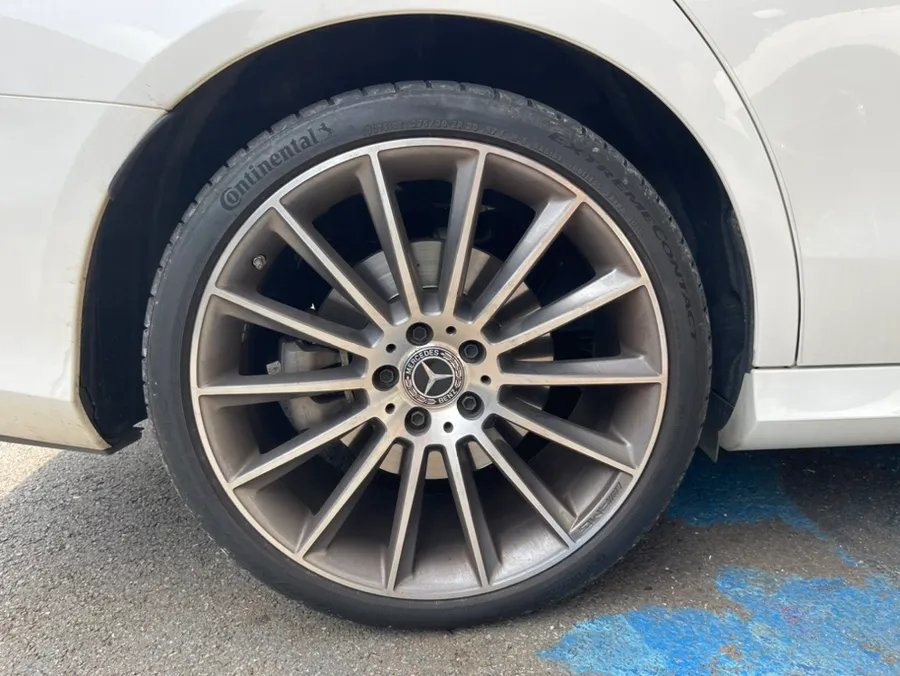Mercedes-Benz E350 W213 wheel repair - Mercedes-Benz E350 Wheel Repair Review - Satin Black Transformati photo 4