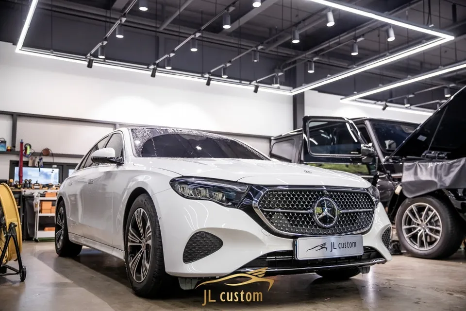 Mercedes-Benz E클래스 W214 paint correction installation result