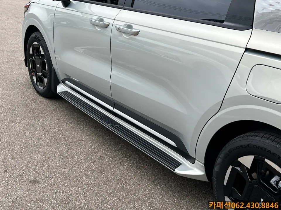 Kia Carnival KA4 body kit - Kia Carnival KA4 Body Kit Installation Review photo 4