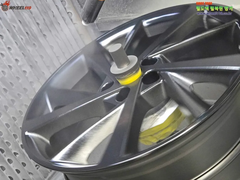 Genesis GV80 wheel repair - Genesis GV80 Wheel Repair & Painting Review — Cost & Results photo 3
