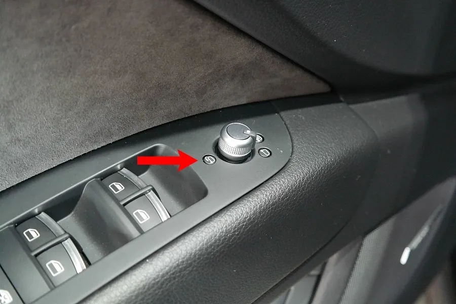 Audi Q7 remote start coding - Audi Q7 Auto Folding Mirrors: Module Install Review photo 3