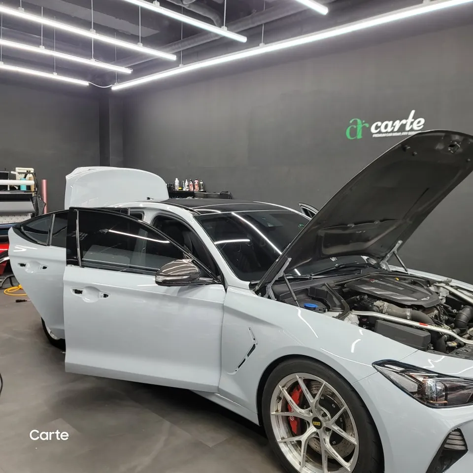 Genesis G70のカーラッピング事例|費用目安・仕上がり 施工写真 2-2
