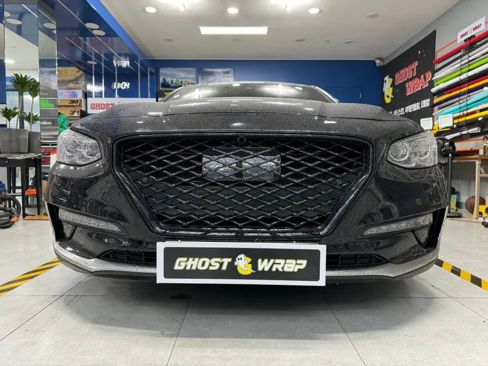 Hyundai Grandeur IGのカーラッピング事例|費用目安・仕上がり 施工写真 3-1