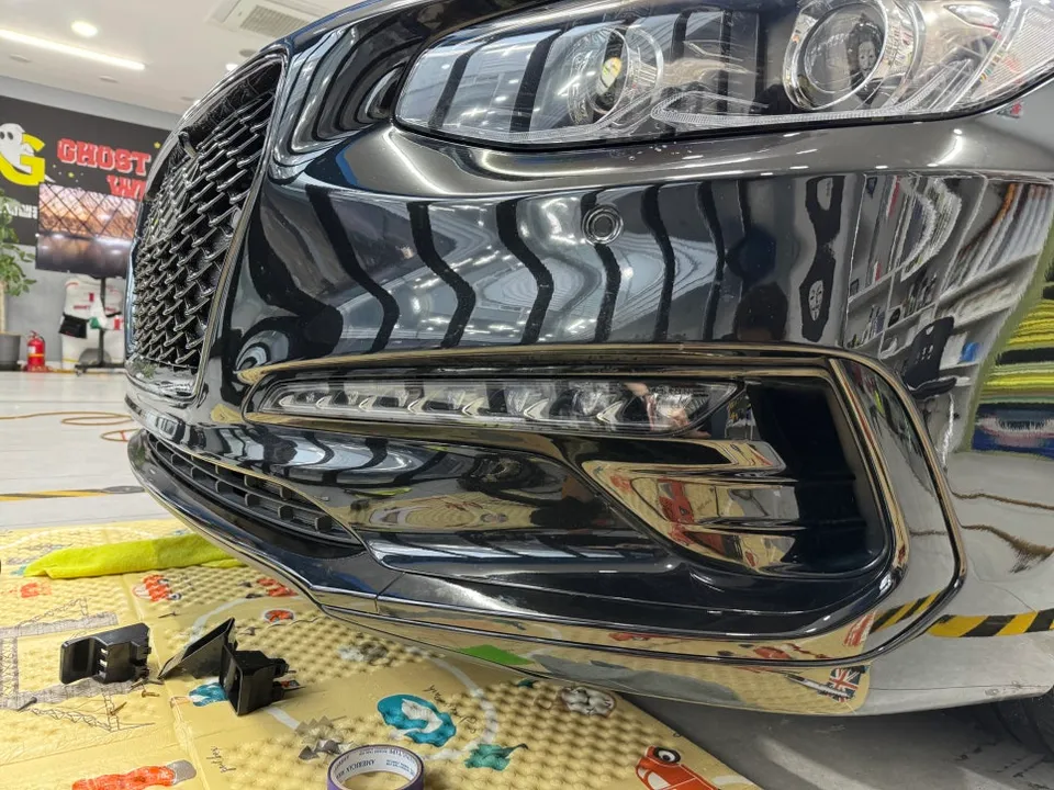 Hyundai Grandeur IGのカーラッピング事例|費用目安・仕上がり 施工写真 1-3
