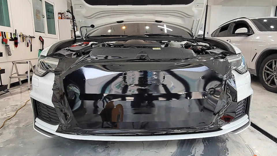 Audi A6 vinyl wrap - Audi A6 Vinyl Wrap Review - Chrome Delete & Grill Wrap photo 4