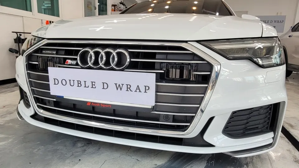 Audi A6のカーラッピング事例｜クロームパーツのブラックアウト 施工写真 1-3