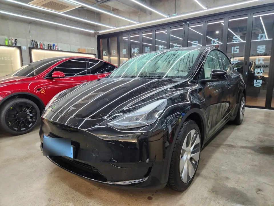 Tesla Model YのPPF施工事例|費用目安・仕上がり 施工写真 2-3