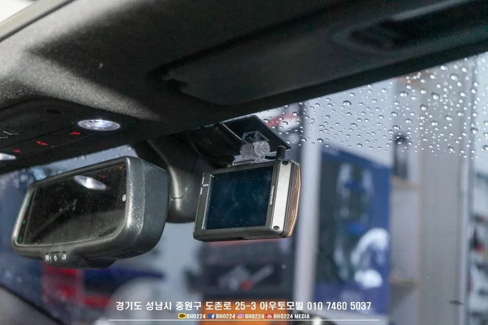 Lamborghini Huracán dash cam - Lamborghini Huracán Dash Cam Installation Review photo 4