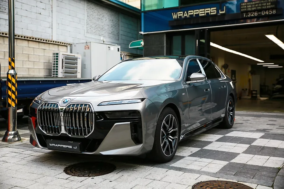 BMW 7 Series Window Tinting Review — Enhanced Luxury photo 2