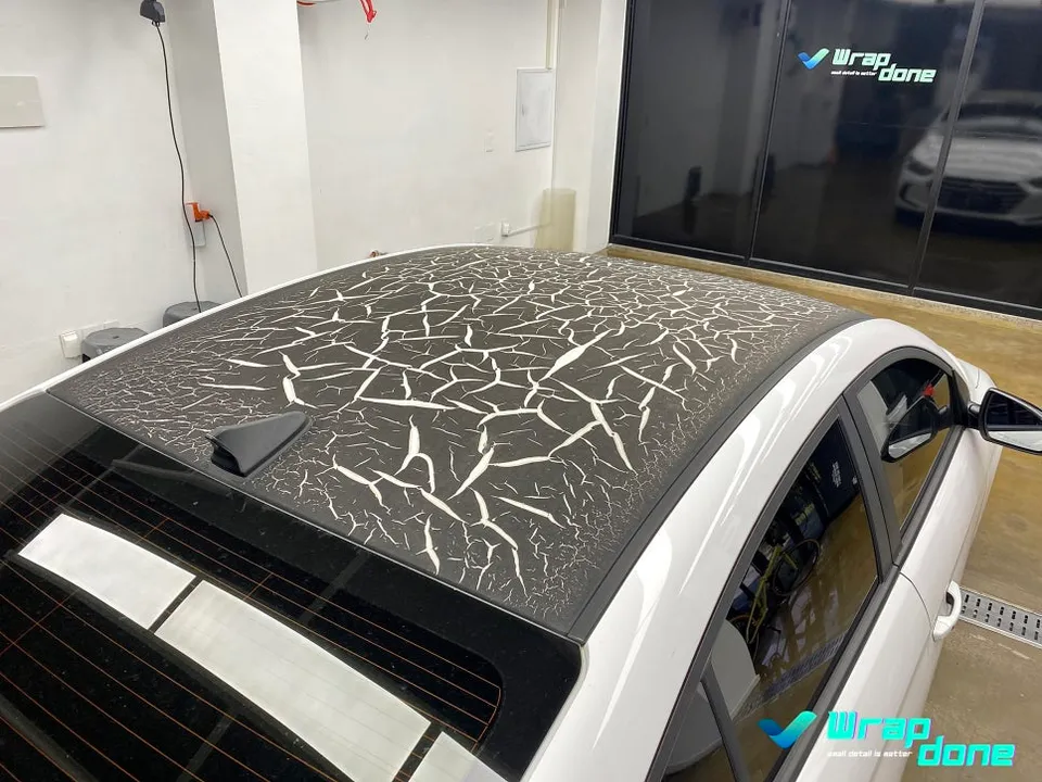 Hyundai Elantraのカーラッピング事例|費用目安・仕上がり 施工写真 1-2