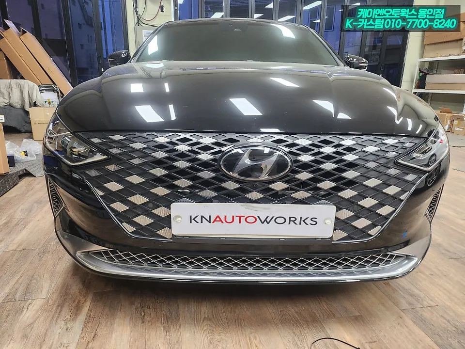 Hyundai Grandeur IG vinyl wrap - Hyundai Grandeur IG Vinyl Wrap Review: Black Force Complete photo 3