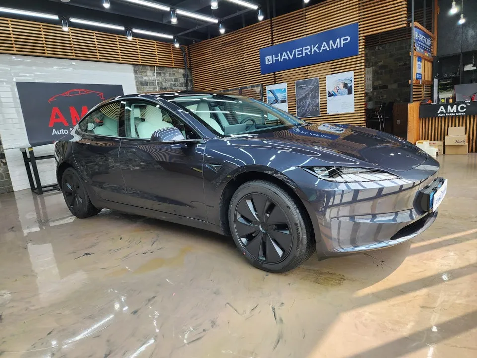 Tesla Model 3 PPF施工事例｜費用目安と仕上がり 施工写真 2-1