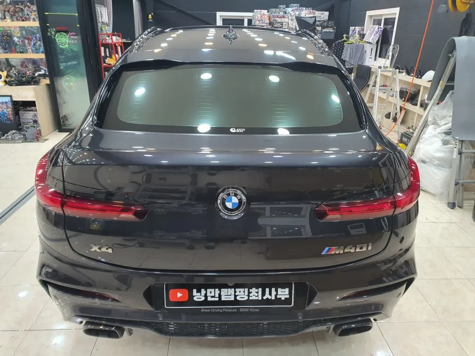 BMW X4のカーラッピング事例|費用目安と仕上がり 施工写真 1-2