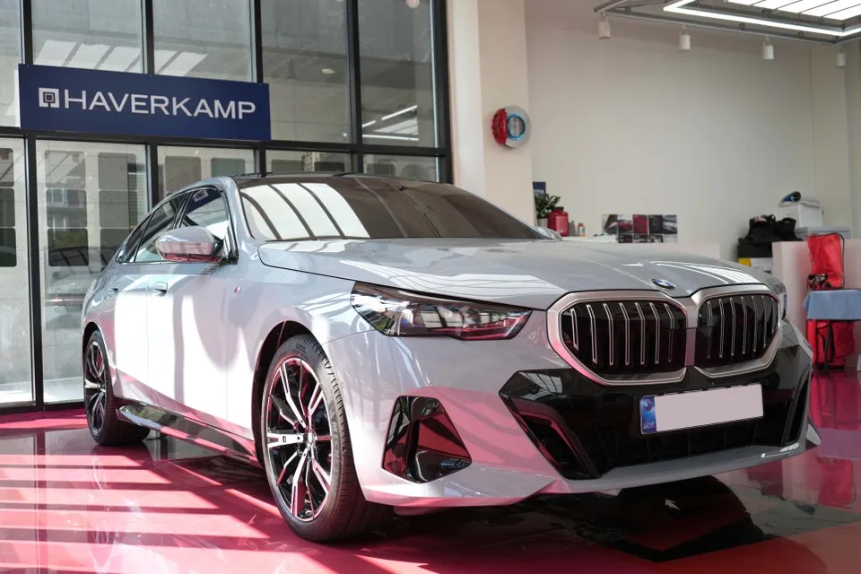 BMW 5 Series Wrap PPF Combo Review: Enhanced Style & Protection After