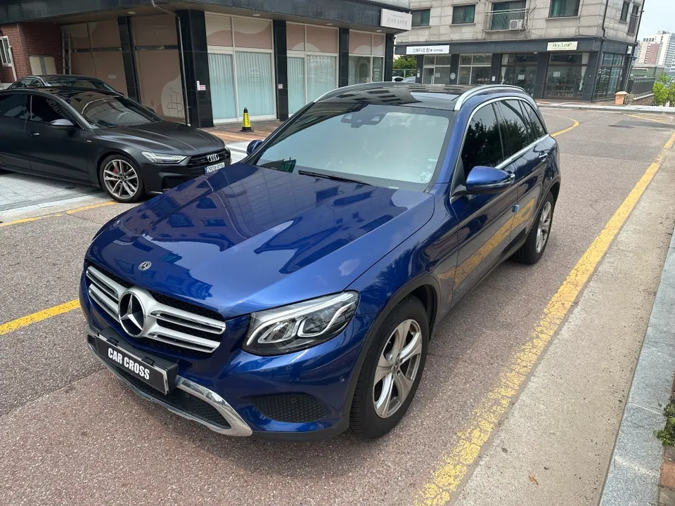 Mercedes-Benz GLCのカーラッピング事例｜費用目安・仕上がり 施工写真 1-1