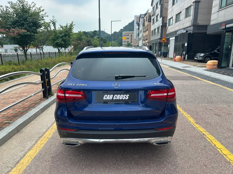 Mercedes-Benz GLCのカーラッピング事例｜費用目安・仕上がり 施工写真 3-1